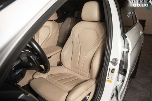 BMW 5 серия 2017 - фото 15