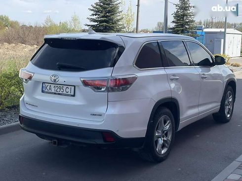 Toyota Highlander 2015 - фото 9
