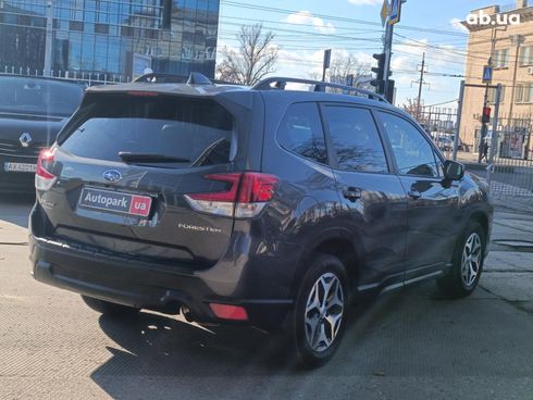 Subaru Forester 2022 серый - фото 11