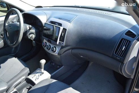 Hyundai Elantra 2009 - фото 19