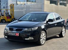 Купити Kia бу в Україні - купити на Автобазарі