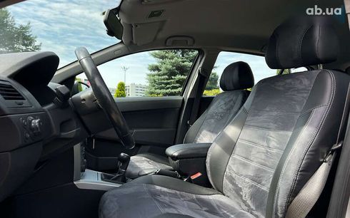 Opel Astra 2012 - фото 18