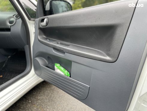 Mitsubishi Colt 2010 белый - фото 81