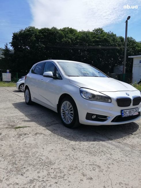 BMW 2 серия Active Tourer 2016 белый - фото 3