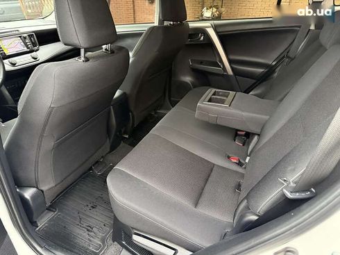 Toyota RAV4 2018 - фото 3