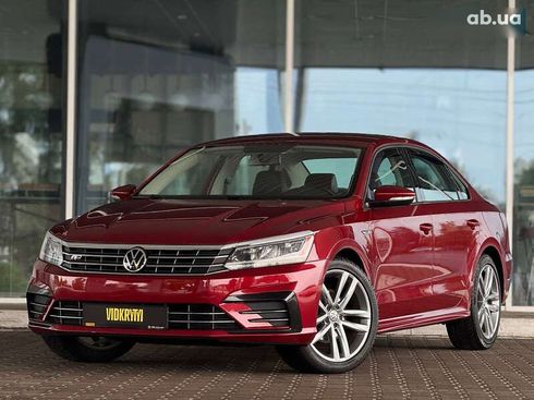 Volkswagen Passat 2017 - фото 2