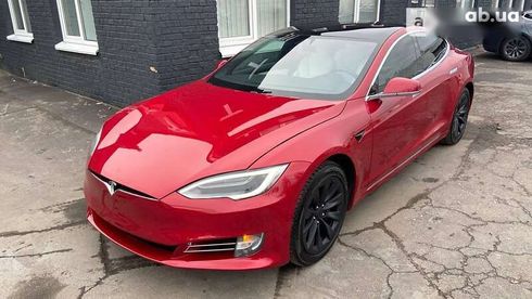 Tesla Model S 2019 - фото 7