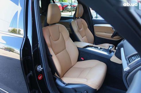 Volvo XC90 2017 - фото 12