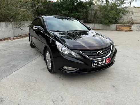 Hyundai Sonata 2010 черный - фото 3