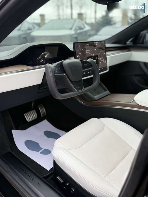 Tesla Model S 2021 - фото 18