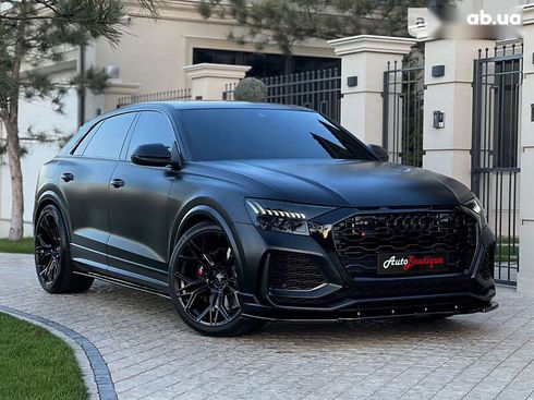 Audi RS Q8 2021 - фото 29