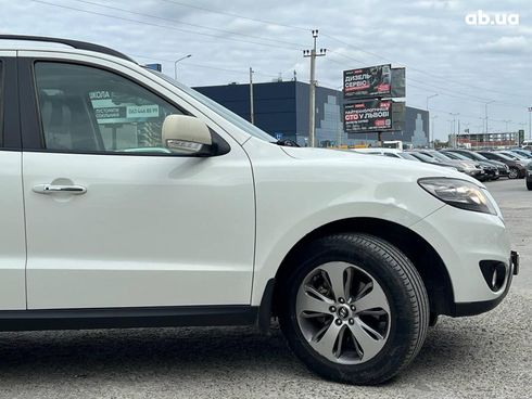 Hyundai Santa Fe 2012 белый - фото 11