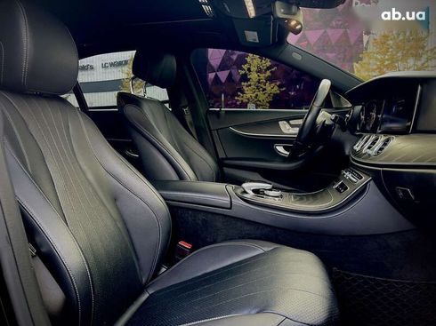 Mercedes-Benz E-Класс 2019 - фото 29