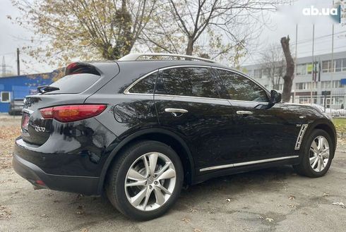 Infiniti QX70 2015 - фото 21