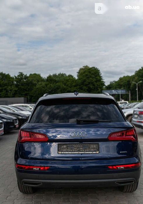 Audi Q5 2018 - фото 26