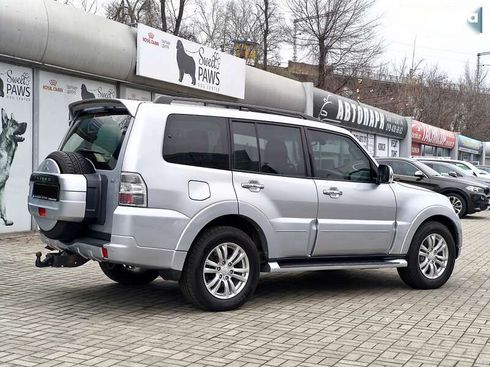 Mitsubishi Pajero Wagon 2014 - фото 7