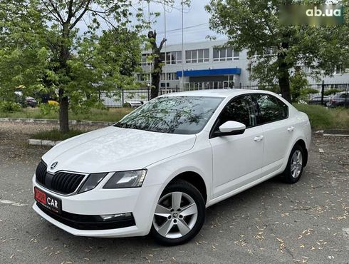 Skoda Octavia 2018 - фото 7