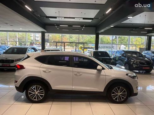 Hyundai Tucson 2015 - фото 7
