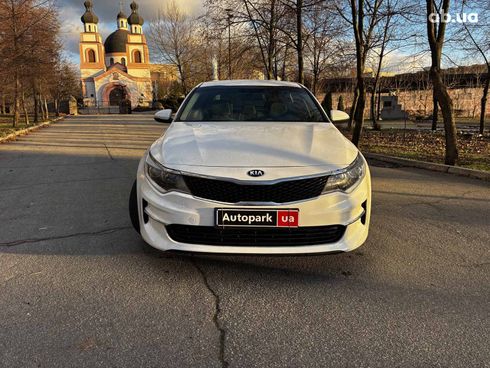 Kia Optima 2017 белый - фото 23