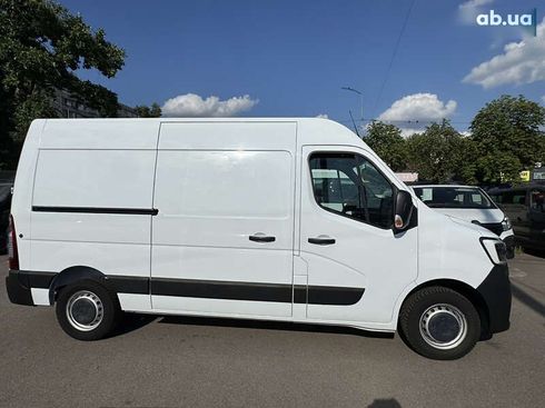Renault Master 2021 - фото 11