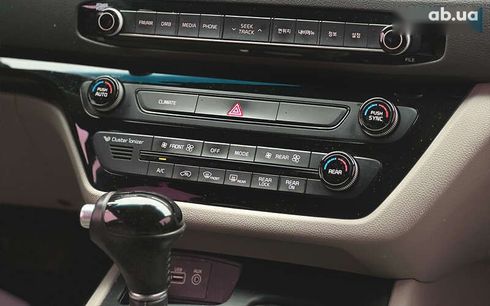 Kia Carnival 2015 - фото 14