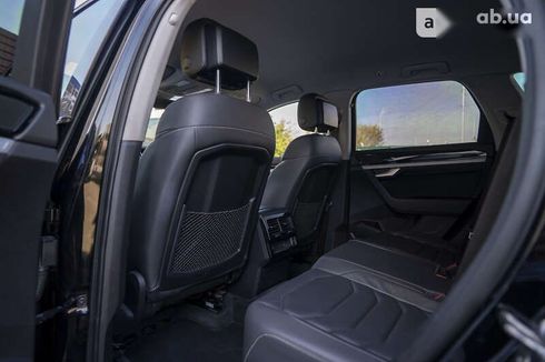 Volkswagen Touareg 2019 - фото 26