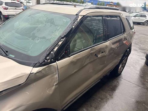 Ford Explorer 2017 - фото 8