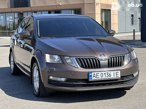 Skoda Octavia 2017 - фото 17