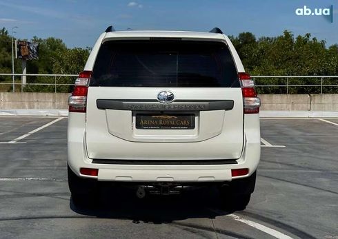 Toyota Land Cruiser Prado 2014 - фото 8