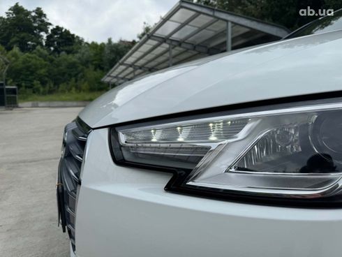 Audi A4 2017 белый - фото 13