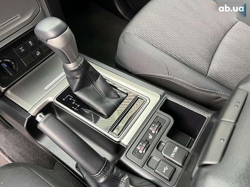 Toyota Land Cruiser Prado 2023 - фото 20