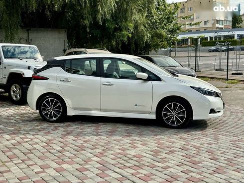 Nissan Leaf 2019 - фото 8