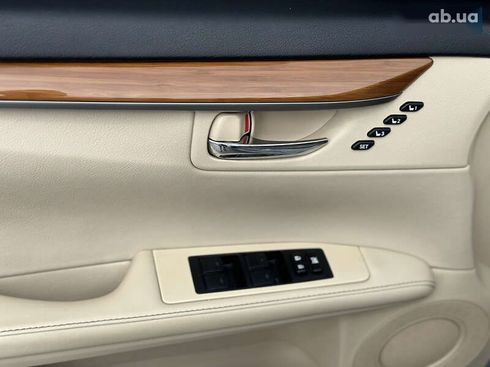 Lexus ES 2013 - фото 15