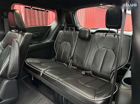 Chrysler Pacifica 2019 - фото 24