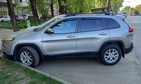 Jeep Cherokee 2016 серебристый - фото 5