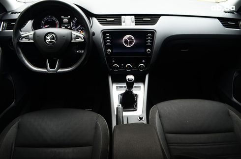 Skoda Octavia 2019 белый - фото 9