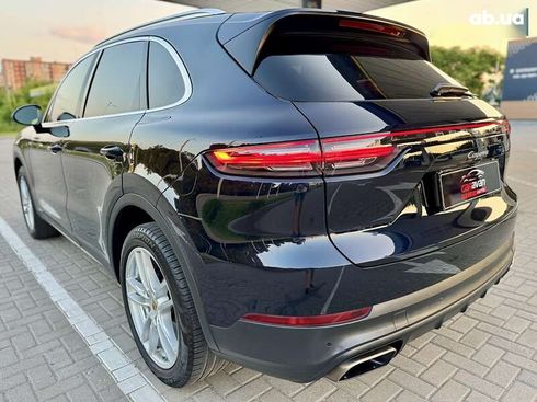 Porsche Cayenne 2018 - фото 19
