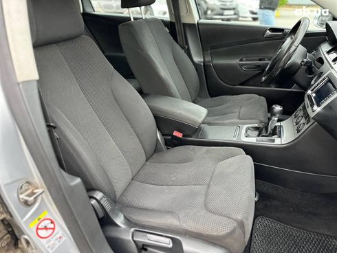 Volkswagen passat b6 2009 серый - фото 14