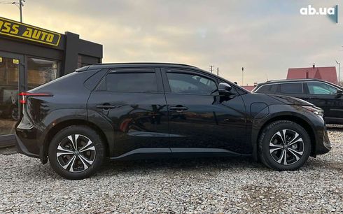 Toyota bZ 2022 - фото 8