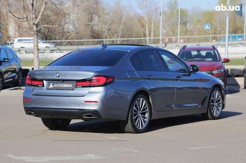 BMW 5 серия 2021 - фото 8