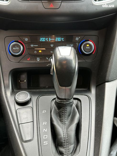 Ford Focus 2017 белый - фото 2