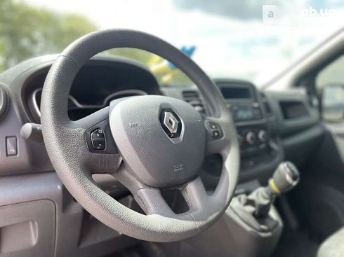 Renault Trafic 2019 - фото 11