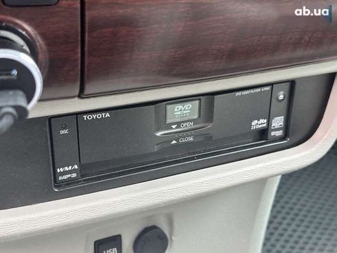 Toyota Sienna 2012 - фото 30