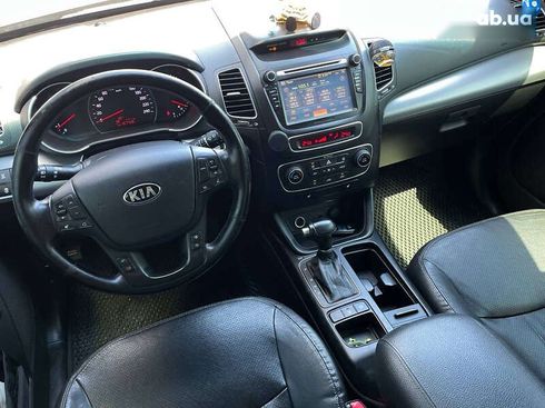 Kia Sorento 2013 - фото 15