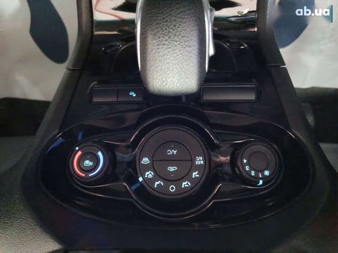 Ford Fiesta 2019 - фото 24