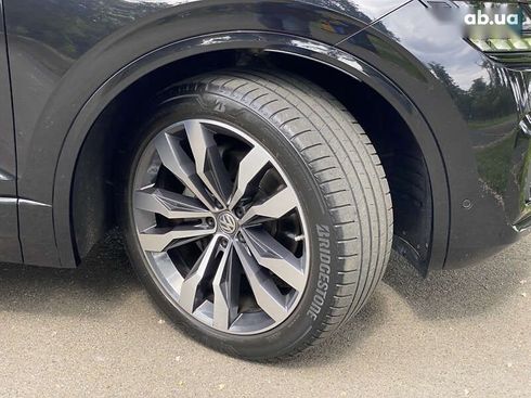 Volkswagen Touareg 2019 - фото 18