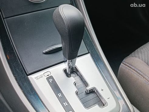 Hyundai Elantra 2012 белый - фото 17
