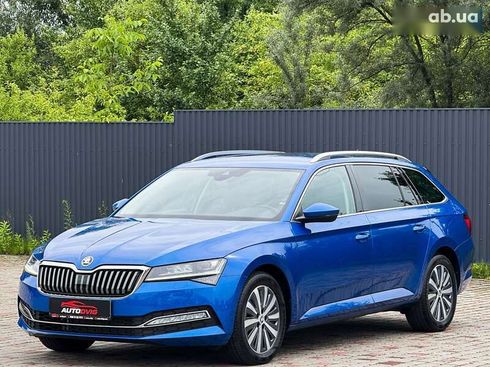 Skoda Superb 2022 - фото 8