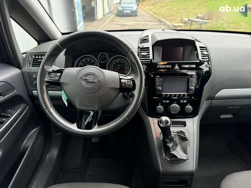 Opel Zafira 2011 - фото 25