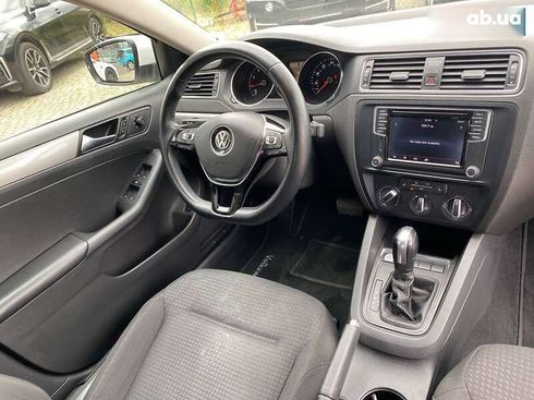 Volkswagen Jetta 2016 - фото 10